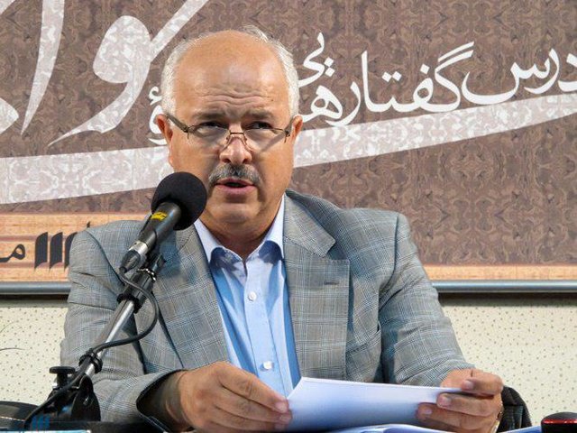 کمالی سروستانی: شعر خواجو در فضای شیراز به بالندگی رسید