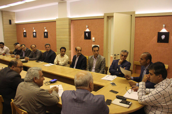 کمالی سروستانی تاکید کرد: لزوم کوچ روزنامه‌ها از خبر به تحلیل و گزارش