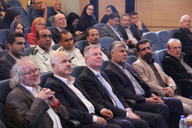 مدیر مرکز اسناد و کتابخانه ملی فارس عنوان کرد:پیشنهاد نام‌گذاری مکانی به‌نام «هامر پورگشتال»